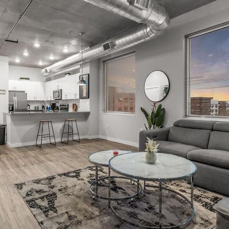Modern 2 Bed Getaway Steps From Tropicana Field سانت بطرسبرج المظهر الخارجي الصورة