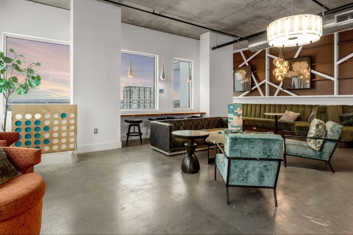 Modern 2 Bed Getaway Steps From Tropicana Field سانت بطرسبرج المظهر الخارجي الصورة